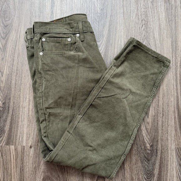 Levi's 502 Corduroy Pants Men's 36x31 (tag 34x32)Khaki Green Causal Tapered Leg - Picture 1 of 11